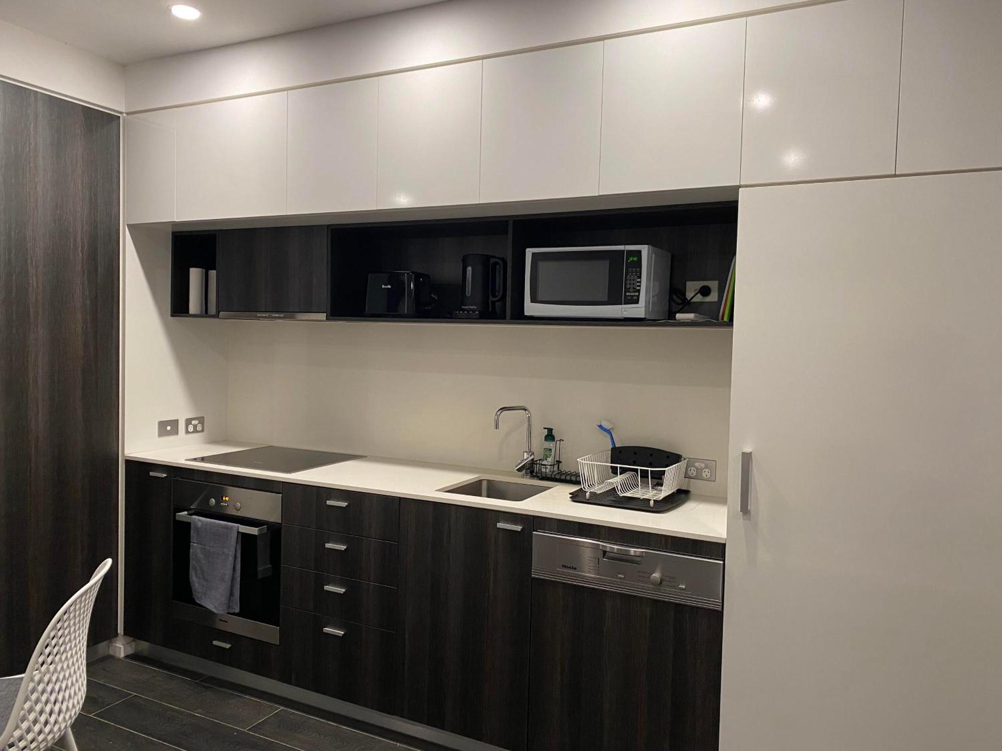 Modern Quiet 1 & 2 Bed Apt Opposite Albert Park ملبورن المظهر الخارجي الصورة